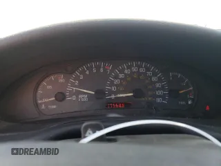 2002 Pontiac Sunfire z VIN 1G2JD12T627123970, wystawiony jako Copart lot #73338004 z przebiegiem 175 688 mil mil oraz Nie do naprawy. Historia ofert i sprzedaży dostępna na DreamBid. Obrazek 9.