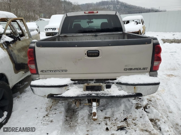 2006 Chevrolet Silverado 1500 LS with VIN 2GCEK13V861285122, listed as a Copart auction lot 87653565 with 230,659 mi miles and Salvage Title. Bid and sale history available at carsss.com. Image 6.