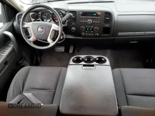 2011 GMC Sierra 1500 with VIN 1GTR2VE38BZ413980, listed as a Copart auction lot 52416125 with 184,141 mi miles and Salvage Title. Bid and sale history available at DreamBid. Image 8.