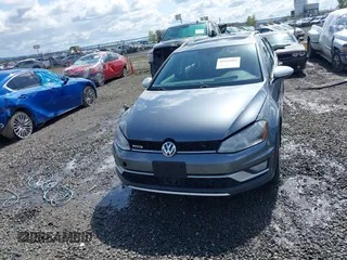 2017 Volkswagen Golf S z VIN 3VWH17AU8HM531138, wystawiony jako IAAI lot #41924960 z przebiegiem 85 921 mil mil oraz . Historia ofert i sprzedaży dostępna na DreamBid. Obrazek 13.