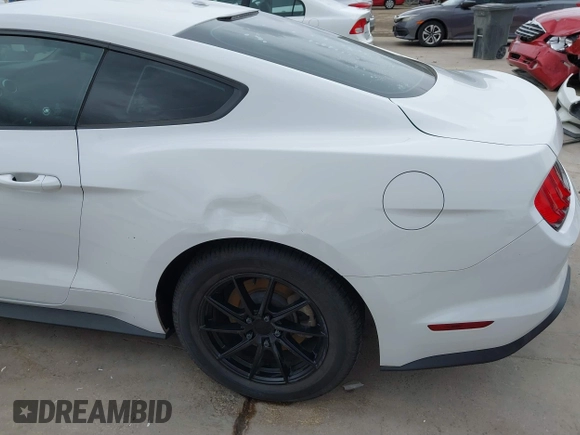 2019 Ford Mustang EcoBoost with VIN 1FA6P8TH2K5192524, listed as a IAAI auction lot 41882260 with 82,039 mi miles and . Bid and sale history available at carsss.com. Image 18.