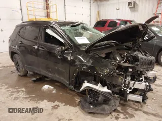 2023 Jeep Compass Latitude with VIN 3C4NJDBNXPT531996, listed as a IAAI auction lot 41489686 with Not Provided miles and . Bid and sale history available at carsss.com. Image 1.