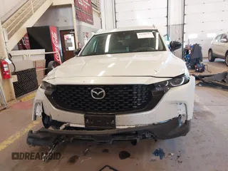 2023 Mazda CX-50 S Premium Plus z VIN 7MMVABEM5PN137829, wystawiony jako IAAI lot #42100783 z przebiegiem 22 209 mil mil oraz . Historia ofert i sprzedaży dostępna na DreamBid. Obrazek 13.