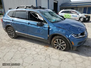 2020 Volkswagen Tiguan SE with VIN 3VV2B7AX3LM020124, listed as a Copart auction lot 49779165 with 55,626 mi miles and Salvage Title. Bid and sale history available at carsss.com. Image 4.