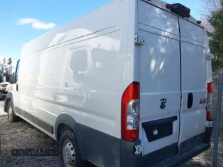 2018 Ram ProMaster Cargo with VIN 3C6URVJG6JE141767, listed as a IAAI auction lot 41533451 with 92,184 mi miles. Bid and sale history available at carsss.com. Image 3.