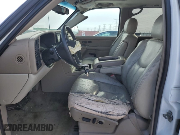 2004 Chevrolet Suburban Z71 with VIN 3GNFK16Z84G196603, listed as a Copart auction lot 45310915 with 0 mi miles and Salvage Title. Bid and sale history available at carsss.com. Image 7.