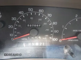 2001 Ford Super Duty F-250 XL with VIN 1FTNW21F61EB16701, listed as a IAAI auction lot 41687274 with 227,092 mi miles. Bid and sale history available at carsss.com. Image 16.