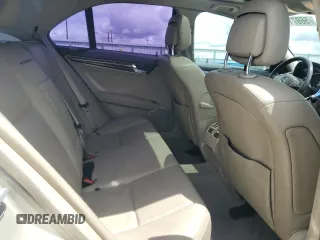 2010 Mercedes-Benz C 300 Sport с VIN WDDGF5EB8AR097035, выставлен на аукционе Copart как лот 56971685 с пробегом 162 019 миль миль и Списание • Salvage title. История ставок и продаж доступна на DreamBid. Изображение 10.