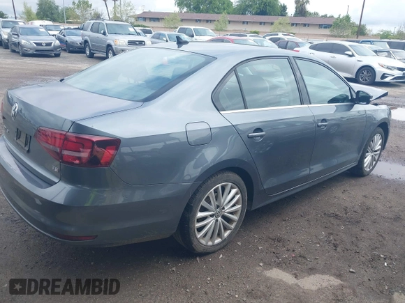 2016 Volkswagen Jetta Sedan 1.8T SEL with VIN 3VWL17AJ4GM331002, listed as a IAAI auction lot 41939962 with 40,344 mi miles. Bid and sale history available at carsss.com. Image 4.