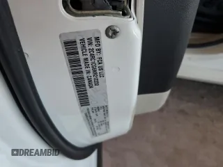 2022 Chrysler Voyager LX z VIN 2C4RC1CG6NR212220, wystawiony jako Copart lot #76339664 z przebiegiem 35 986 mil mil oraz Szkoda całkowita • Salvage title. Historia ofert i sprzedaży dostępna na DreamBid. Obrazek 13.