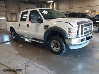 2009 Ford Super Duty F-250 SRW XL with VIN 1FTSW21589EA60220, listed as a IAAI auction lot 41326446 with 231,572 mi miles. Bid and sale history available at carsss.com. Image 1.