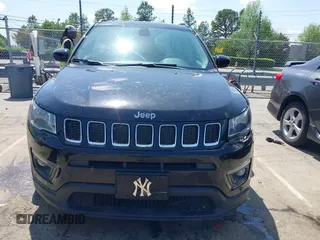 2021 Jeep Compass Latitude with VIN 3C4NJDBB5MT562400, listed as a IAAI auction lot 41996711 with 20,011 mi miles and . Bid and sale history available at DreamBid. Image 13.