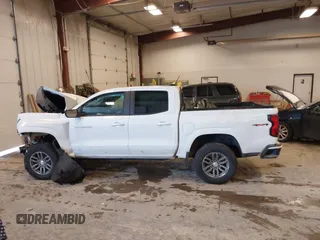 2024 Chevrolet Colorado 4WD LT with VIN 1GCPTCEK1R1131804, listed as a IAAI auction lot 41570513 with 10,882 mi miles and . Bid and sale history available at DreamBid. Image 14.
