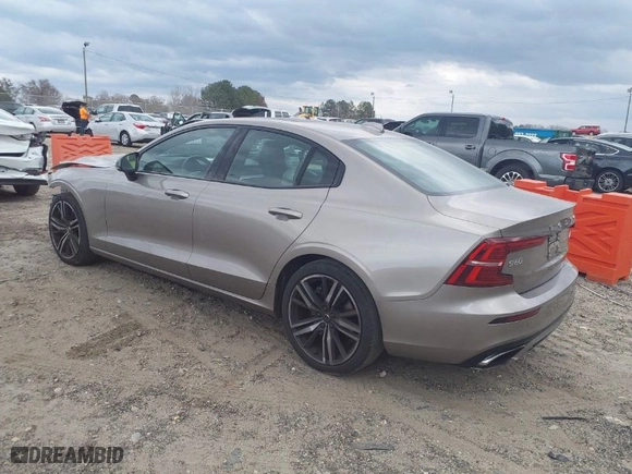 2019 Volvo S60 R-Design with VIN 7JRA22TM0KG004179, listed as a IAAI auction lot 41716942 with 27,466 mi miles. Bid and sale history available at carsss.com. Image 3.