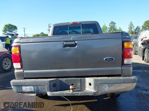 1998 Ford Ranger XL z VIN 1FTYR10C1WPA09251, wystawiony jako IAAI lot #42061336 z przebiegiem 274 498 mil mil oraz . Historia ofert i sprzedaży dostępna na DreamBid. Obrazek 16.