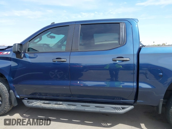 2021 Chevrolet Silverado 1500 Custom Trail Boss with VIN 3GCPYCEF0MG137222, listed as a IAAI auction lot 41906200 with 29,517 mi miles and . Bid and sale history available at DreamBid. Image 14.