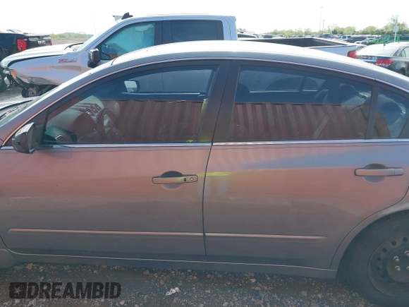 2009 Nissan Altima SL with VIN 1N4AL21E59N555386, listed as a IAAI auction lot 42041954 with 188,656 mi miles and . Bid and sale history available at DreamBid. Image 14.