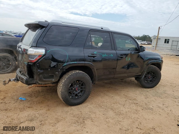 2018 Toyota 4Runner SR5 with VIN JTEZU5JR0J5170672, listed as a Copart auction lot 43738045 with 149,246 mi miles and Salvage Title. Bid and sale history available at carsss.com. Image 3.