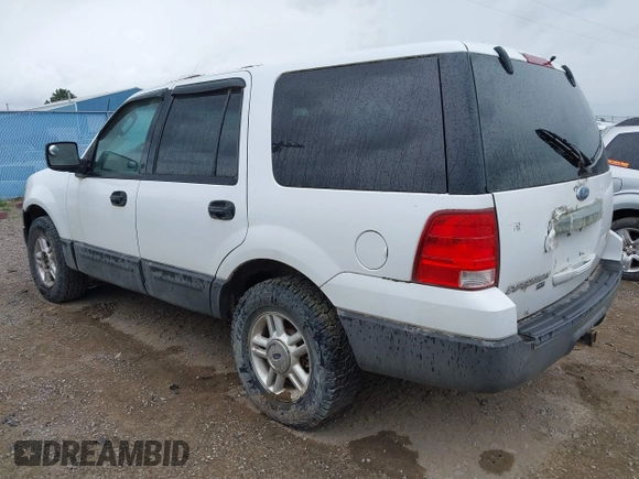 2005 Ford Expedition Special Service with VIN 1FMPU16505LA92983, listed as a IAAI auction lot 42233686 with 222,755 mi miles and . Bid and sale history available at DreamBid. Image 3.