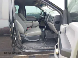 2017 Ford Super Duty F-250 SRW Lariat with VIN 1FT7W2BT0HEF27194, listed as a IAAI auction lot 42061350 with 206,679 mi miles. Bid and sale history available at carsss.com. Image 5.