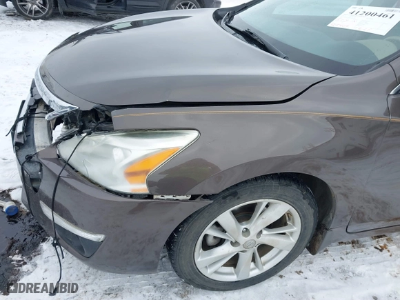 2013 Nissan Altima 2.5 SL with VIN 1N4AL3AP8DN541191, listed as a IAAI auction lot 41200461 with 125,409 mi miles. Bid and sale history available at carsss.com. Image 17.
