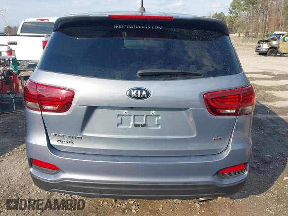 2020 Kia Sorento L with VIN 5XYPG4A36LG638763, listed as a IAAI auction lot 41690638 with 137,466 mi miles. Bid and sale history available at carsss.com. Image 17.