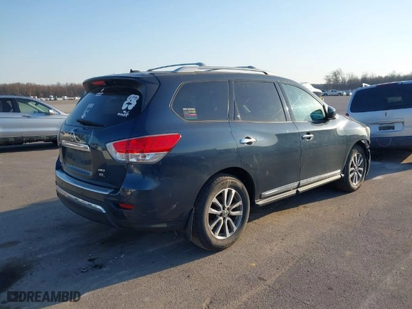 2013 Nissan Pathfinder SL with VIN 5N1AR2MM5DC642152, listed as a IAAI auction lot 41780601 with 153,975 mi miles. Bid and sale history available at carsss.com. Image 4.