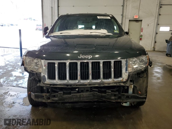 2011 Jeep Grand Cherokee Laredo with VIN 1J4RR4GG5BC738458, listed as a Copart auction lot 44248805 with 152,619 mi miles and Non Repairable. Bid and sale history available at carsss.com. Image 5.