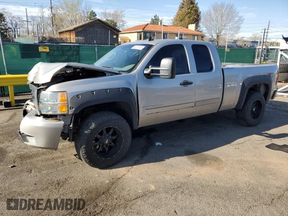 2008 Chevrolet Silverado 1500 LTZ with VIN 2GCEK190581265618, listed as a Copart auction lot 53326745 with 213,700 mi miles and Salvage Title. Bid and sale history available at DreamBid. Image 1.