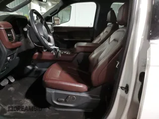 2022 Ford Expedition Max Limited с VIN 1FMJK2AT0NEA11220, выставлен на аукционе Copart как лот 41860675 с пробегом 43 635 миль миль и Списание • Salvage title. История ставок и продаж доступна на DreamBid. Изображение 7.