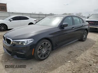 2018 BMW 5 Series 530e xDrive z VIN WBAJB1C51JG623953, wystawiony jako Copart lot #51149905 z przebiegiem 86 799 mil mil oraz Szkoda całkowita • Salvage title. Historia ofert i sprzedaży dostępna na DreamBid. Obrazek 1.