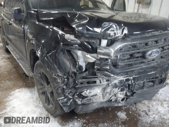 2022 Ford F-150 XL z VIN 1FTEW1EP5NKD88452, wystawiony jako IAAI lot #41606823 z przebiegiem 35 007 mil mil oraz . Historia ofert i sprzedaży dostępna na DreamBid. Obrazek 6.