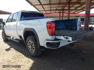2021 GMC Sierra 2500HD AT4 with VIN 1GT19PEY2MF124565, listed as a IAAI auction lot 41841361 with 131,341 mi miles. Bid and sale history available at carsss.com. Image 3.