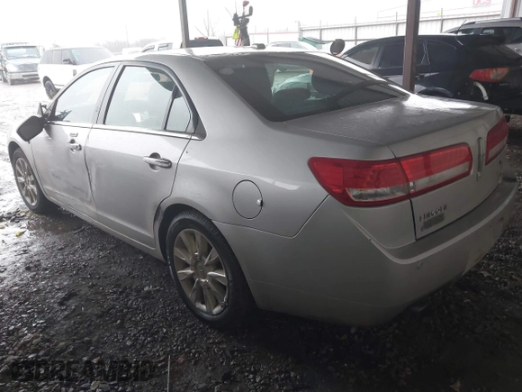 2012 Lincoln MKZ with VIN 3LNHL2JCXCR815823, listed as a IAAI auction lot 41468008 with 178,582 mi miles. Bid and sale history available at carsss.com. Image 3.