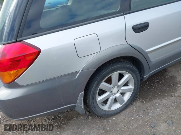 2006 Subaru Legacy Outback z VIN 4S4BP61CX67348917, wystawiony jako IAAI lot #42478619 z przebiegiem 245 538 mil mil oraz . Historia ofert i sprzedaży dostępna na DreamBid. Obrazek 14.