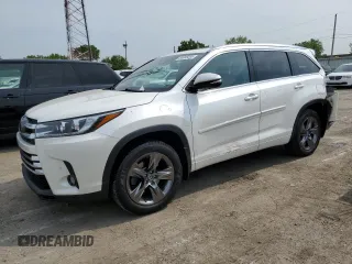 2017 Toyota Highlander Limited with VIN 5TDDZRFH4HS449506, listed as a Copart auction lot 60655085 with 109,494 mi miles and Salvage title. Bid and sale history available at DreamBid. Image 1.