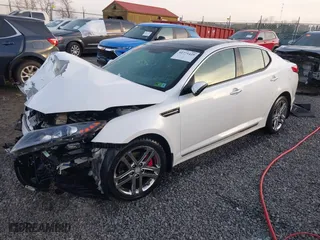 2013 Kia Optima SX w/Limited Pkg with VIN 5XXGR4A66DG249020, listed as a IAAI auction lot 41771425 with 44,000 mi miles. Bid and sale history available at carsss.com. Image 17.