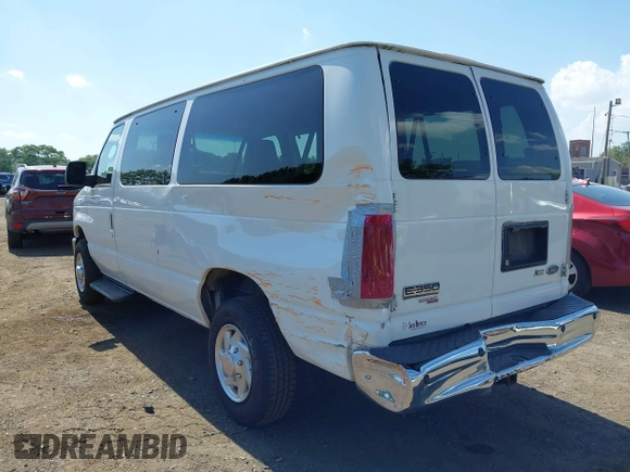 2013 Ford Econoline Passenger XL with VIN 1FBNE3BL6DDA13595, listed as a IAAI auction lot 42570942 with 135,652 mi miles and . Bid and sale history available at DreamBid. Image 17.