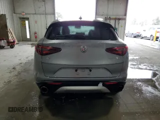2019 Alfa Romeo Stelvio z VIN ZASPAKAN5K7C69274, wystawiony jako Copart lot #52321395 z przebiegiem 30 323 mil mil oraz Szkoda całkowita • Salvage title. Historia ofert i sprzedaży dostępna na DreamBid. Obrazek 6.