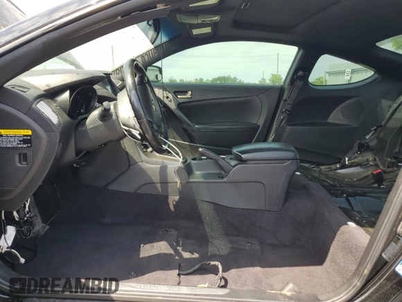 2013 Hyundai Genesis Coupe R-Spec with VIN KMHHT6KDXDU083153, listed as a Copart auction lot 62513615 with 145,932 mi miles and Clean title. Bid and sale history available at DreamBid. Image 7.