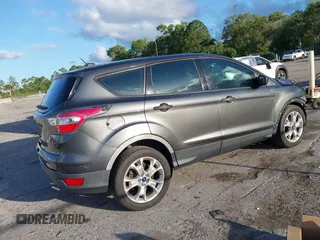 2017 Ford Escape S с VIN 1FMCU0F79HUB52297, выставлен на аукционе IAAI как лот 42577881 с пробегом 89 931 миль миль и . История ставок и продаж доступна на DreamBid. Изображение 4.