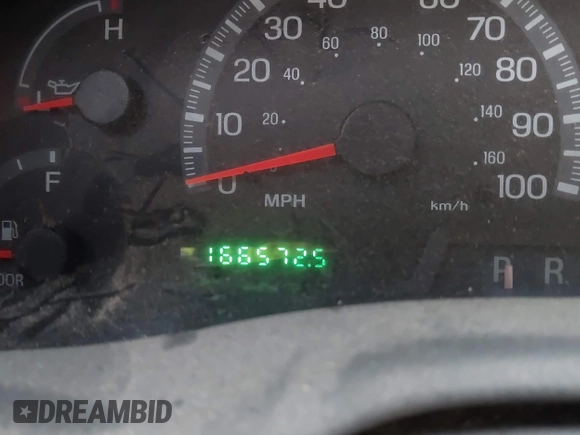 2003 Ford F-150 XL with VIN 1FTRX17253NA74389, listed as a IAAI auction lot 42072045 with 166,572 mi miles. Bid and sale history available at carsss.com. Image 7.