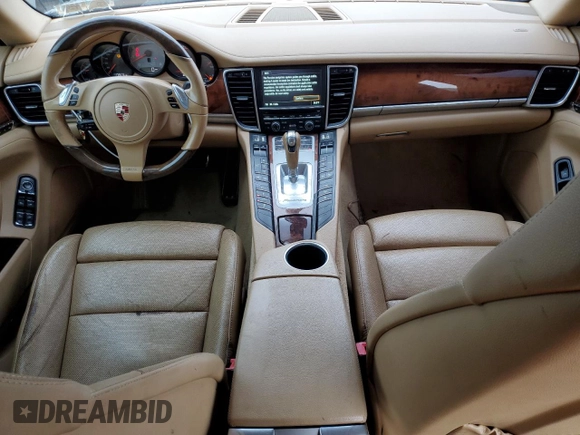2012 Porsche Panamera S z VIN WP0AB2A70CL060028, wystawiony jako Copart lot #55643795 z przebiegiem 172 673 mil mil oraz Tytuł czysty. Historia ofert i sprzedaży dostępna na DreamBid. Obrazek 8.