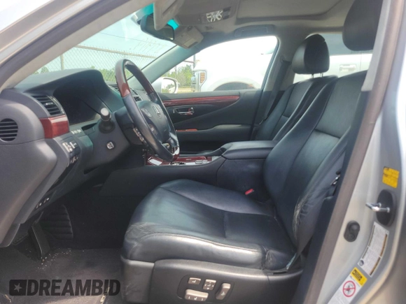 2007 Lexus LS 460 L с VIN JTHGL46FX75019997, выставлен на аукционе Copart как лот 65532475 с пробегом 132 084 миль миль и Чистый • Clean title. История ставок и продаж доступна на DreamBid. Изображение 5.