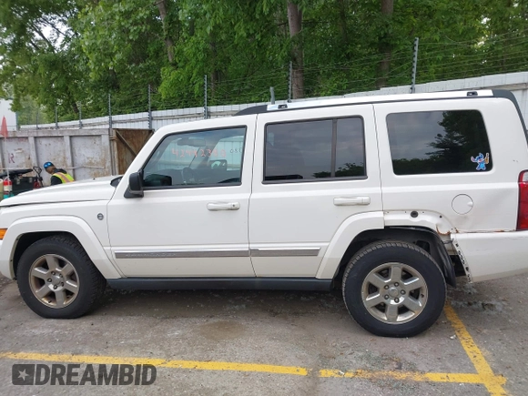 2008 Jeep Commander Limited with VIN 1J8HG58N08C190641, listed as a IAAI auction lot 42442380 with 194,114 mi miles and . Bid and sale history available at DreamBid. Image 14.