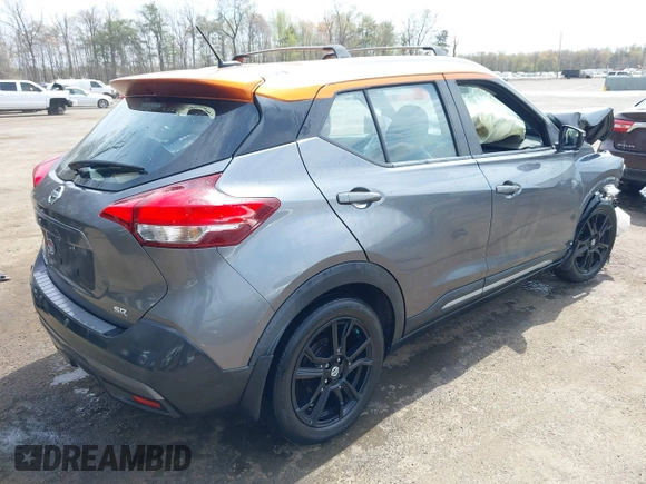 2020 Nissan Kicks SR z VIN 3N1CP5DV0LL542155, wystawiony jako IAAI lot #41997210 z przebiegiem 84 114 mil mil oraz . Historia ofert i sprzedaży dostępna na DreamBid. Obrazek 4.