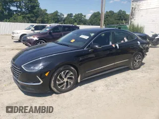 2020 Hyundai Sonata Hybrid Blue with VIN KMHL24JJ2LA011582, listed as a Copart auction lot 68373164 with 46,629 mi miles and Salvage Title. Bid and sale history available at carsss.com. Image 1.