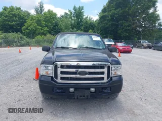 2005 Ford Excursion с VIN 1F1NU40S45EA15820, выставлен на аукционе IAAI как лот 42470100 с пробегом 124 004 миль миль и . История ставок и продаж доступна на DreamBid. Изображение 12.