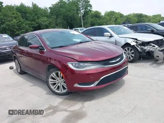 2015 Chrysler 200 Limited z VIN 1C3CCCAB8FN555591, wystawiony jako IAAI lot #42277127 z przebiegiem 145 745 mil mil oraz . Historia ofert i sprzedaży dostępna na DreamBid. Obrazek 1.