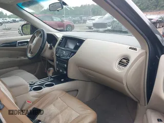 2013 Nissan Pathfinder SL with VIN 5N1AR2MM8DC627080, listed as a IAAI auction lot 42393981 with 236,401 mi miles and . Bid and sale history available at DreamBid. Image 5.